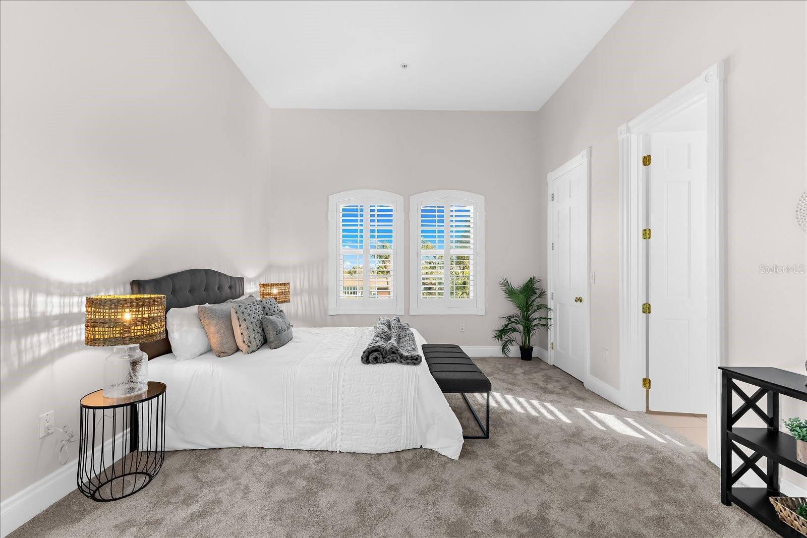 TB8466775 Property Photo