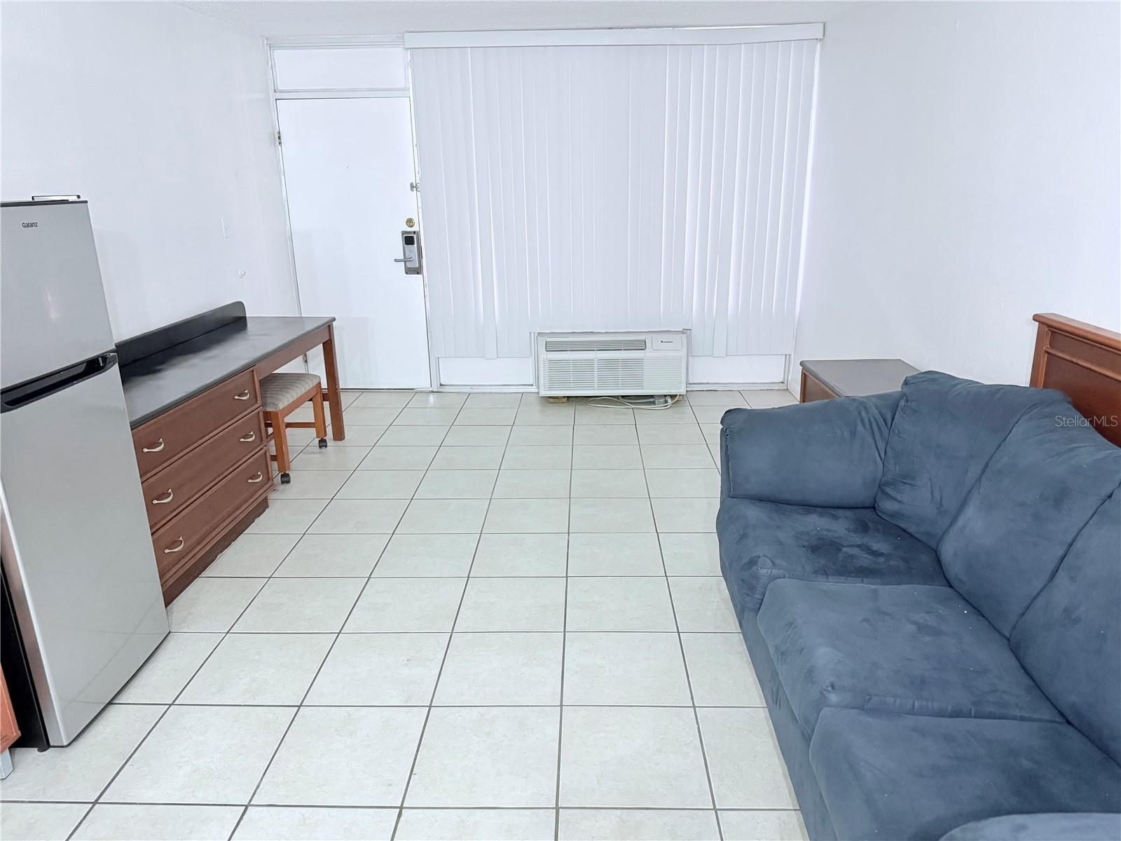 O6375431 Property Photo