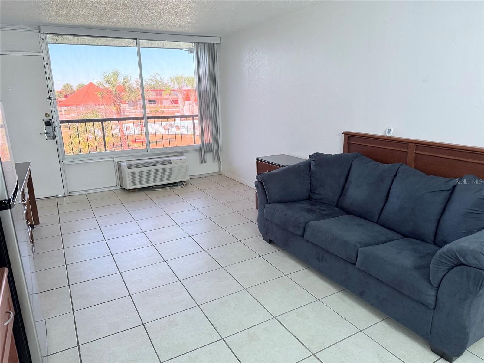 O6375431 Property Photo