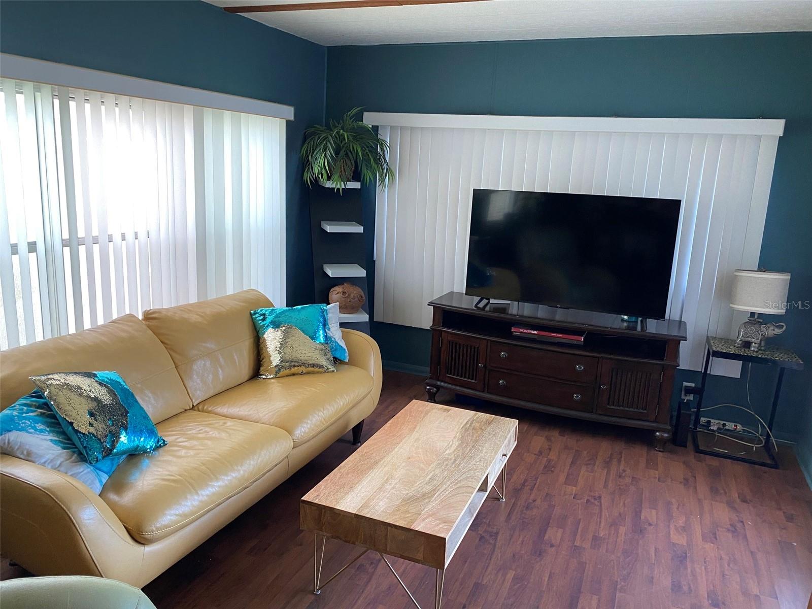 TB8466783 Property Photo