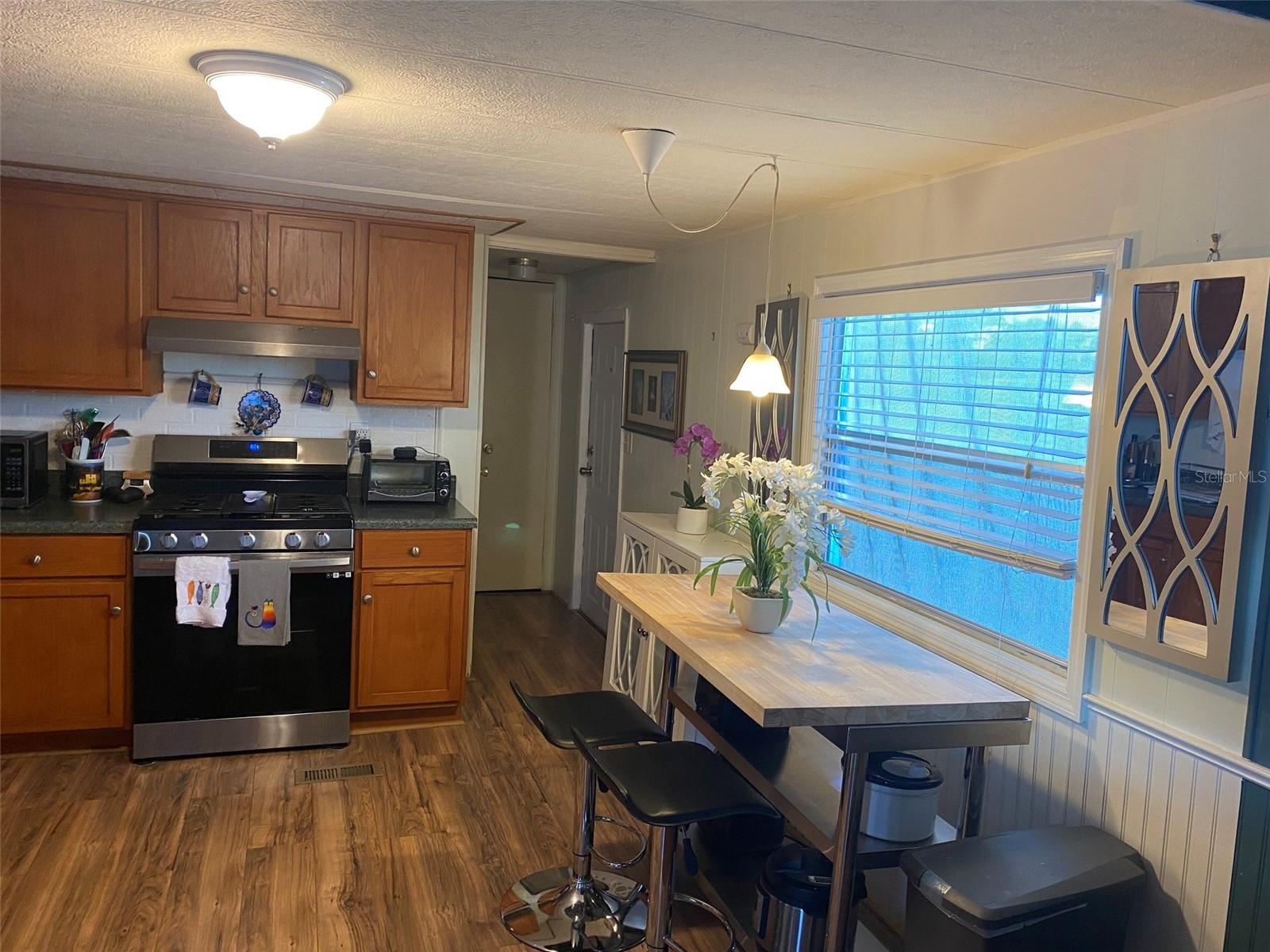 TB8466783 Property Photo