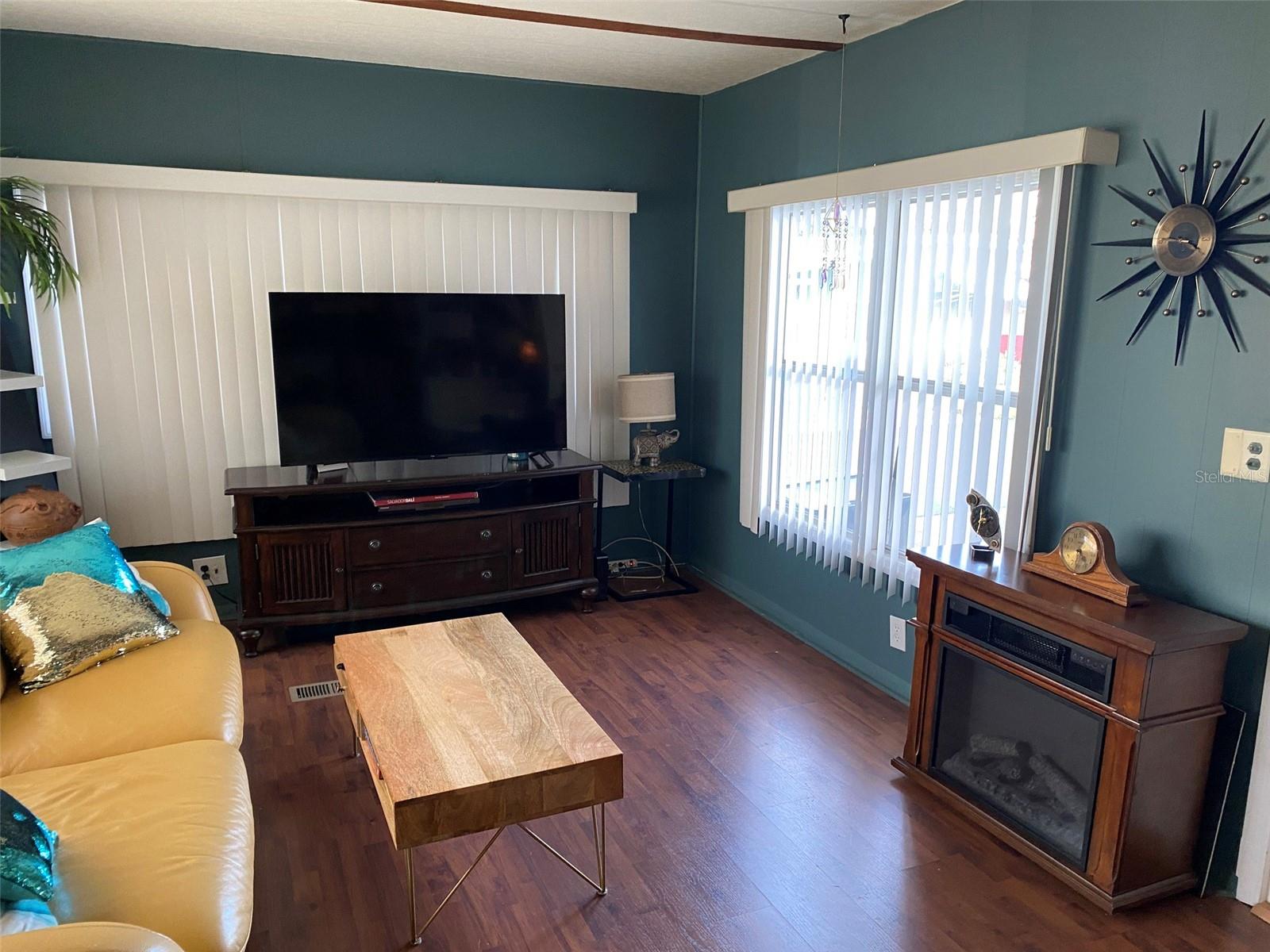 TB8466783 Property Photo