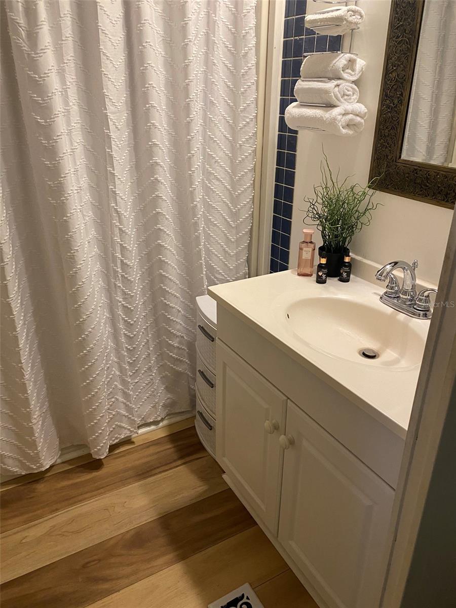 TB8466783 Property Photo