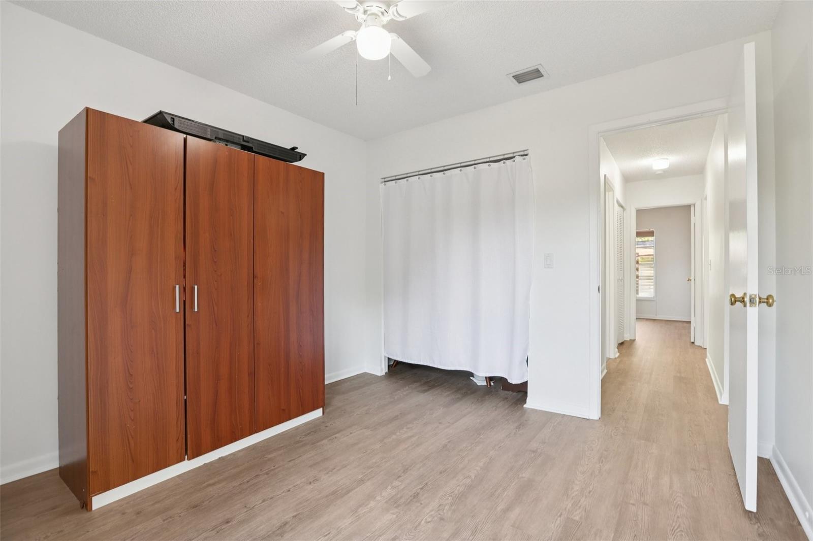 4905 E OKARA RD, TAMPA, FL, 33617