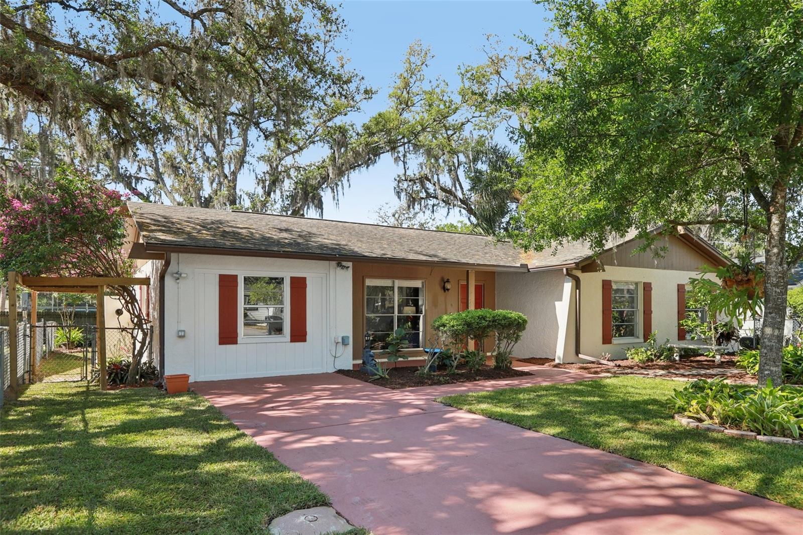 4905 E OKARA RD, TAMPA, FL, 33617