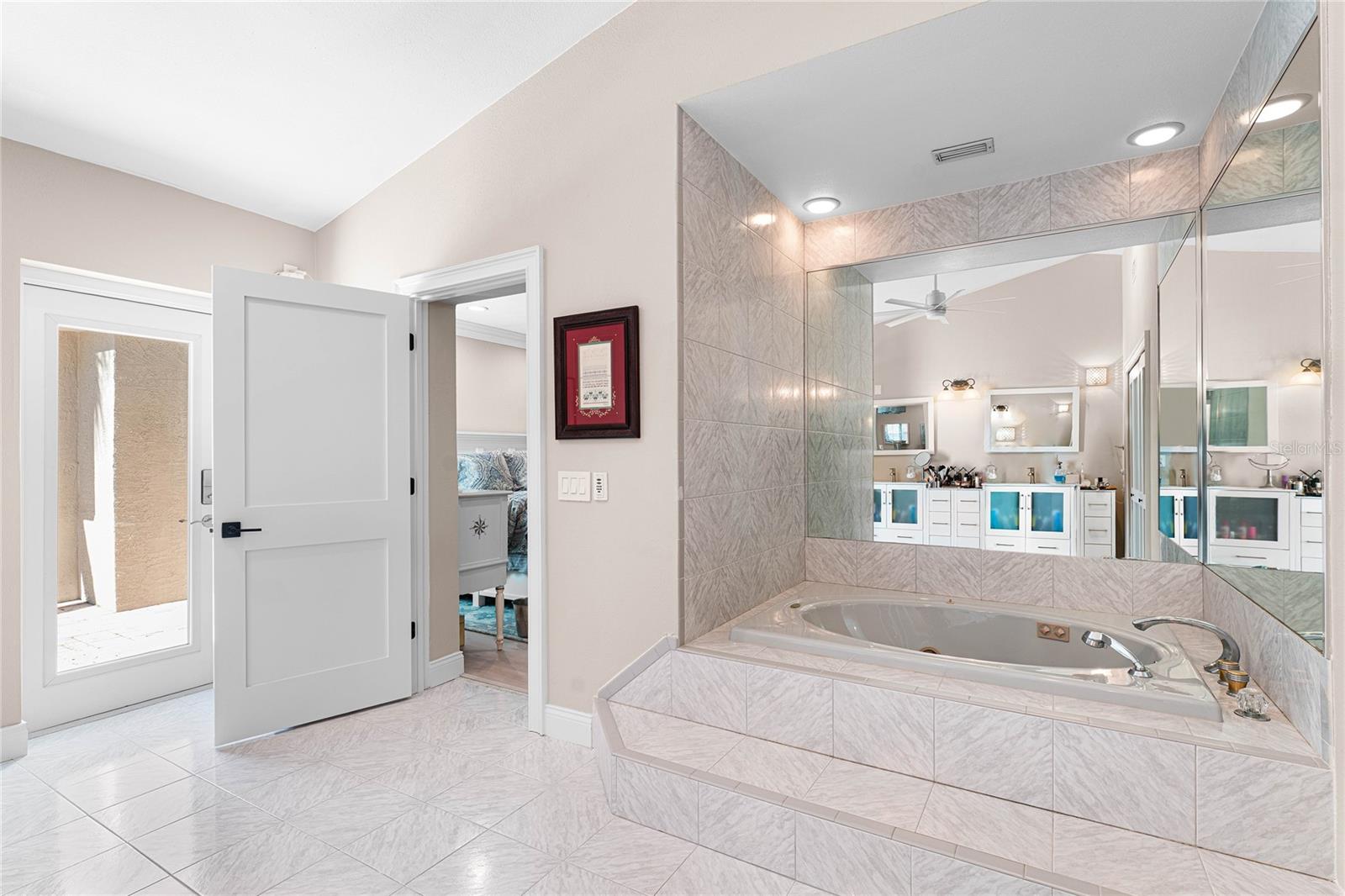 En-Suite Bathroom for Primary Bedroom