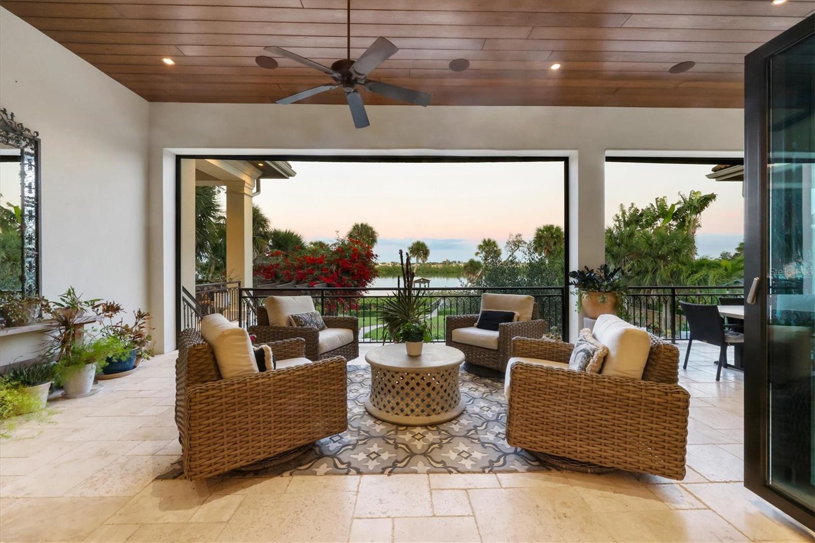 A4679136 Property Photo