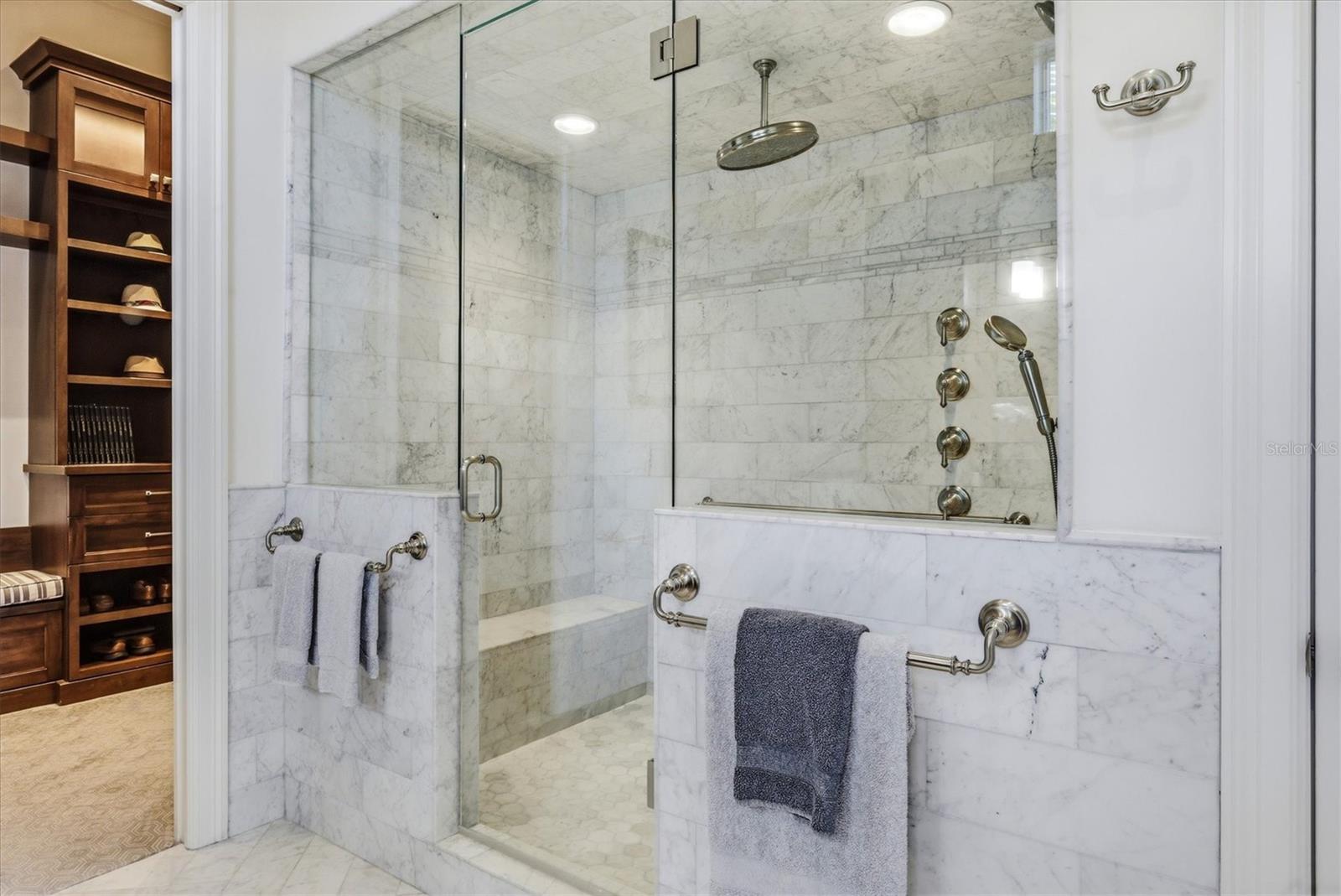 A4679136 Property Photo