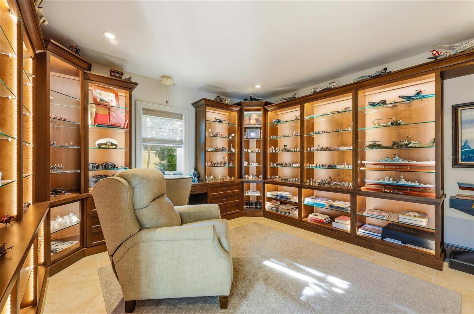 A4679136 Property Photo