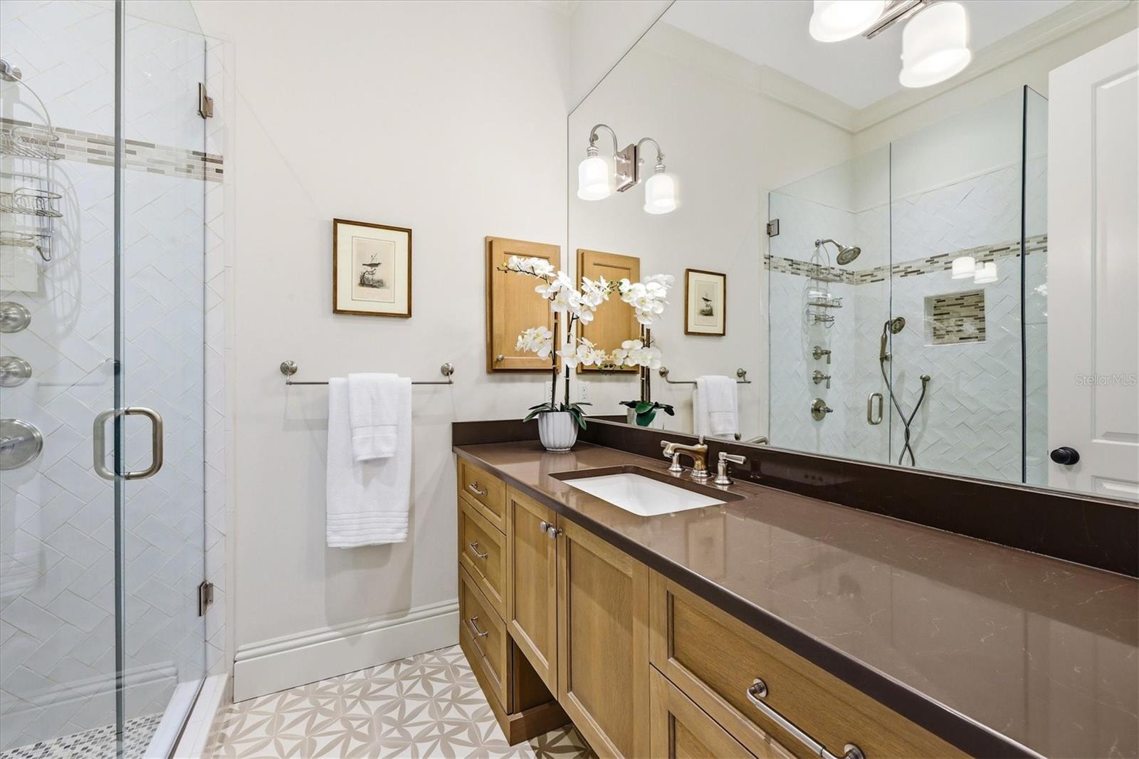 A4679136 Property Photo