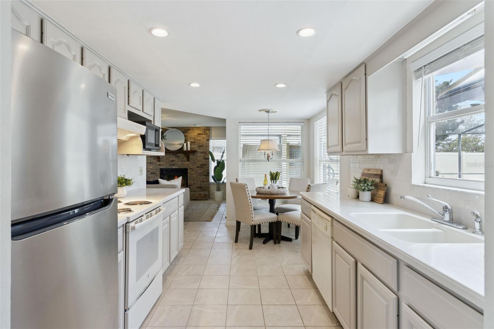 212 COLLEGE GROVE CIR NE, WINTER HAVEN, FL, 33881