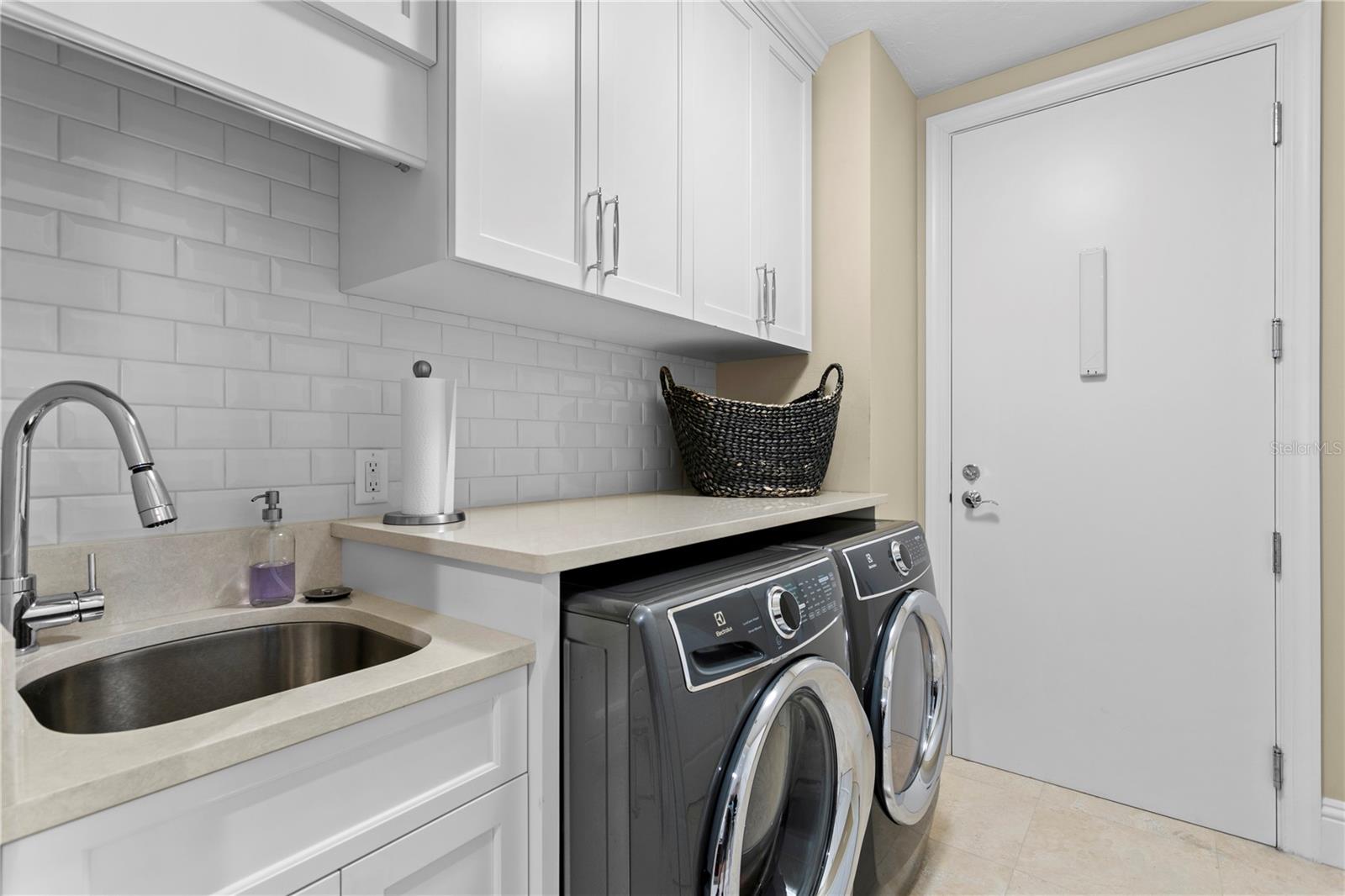 TB8466849 Property Photo