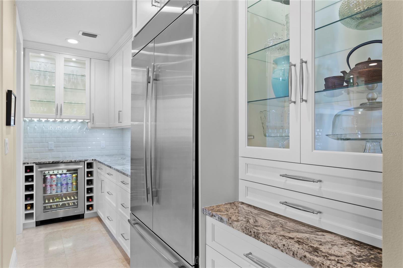 TB8466849 Property Photo