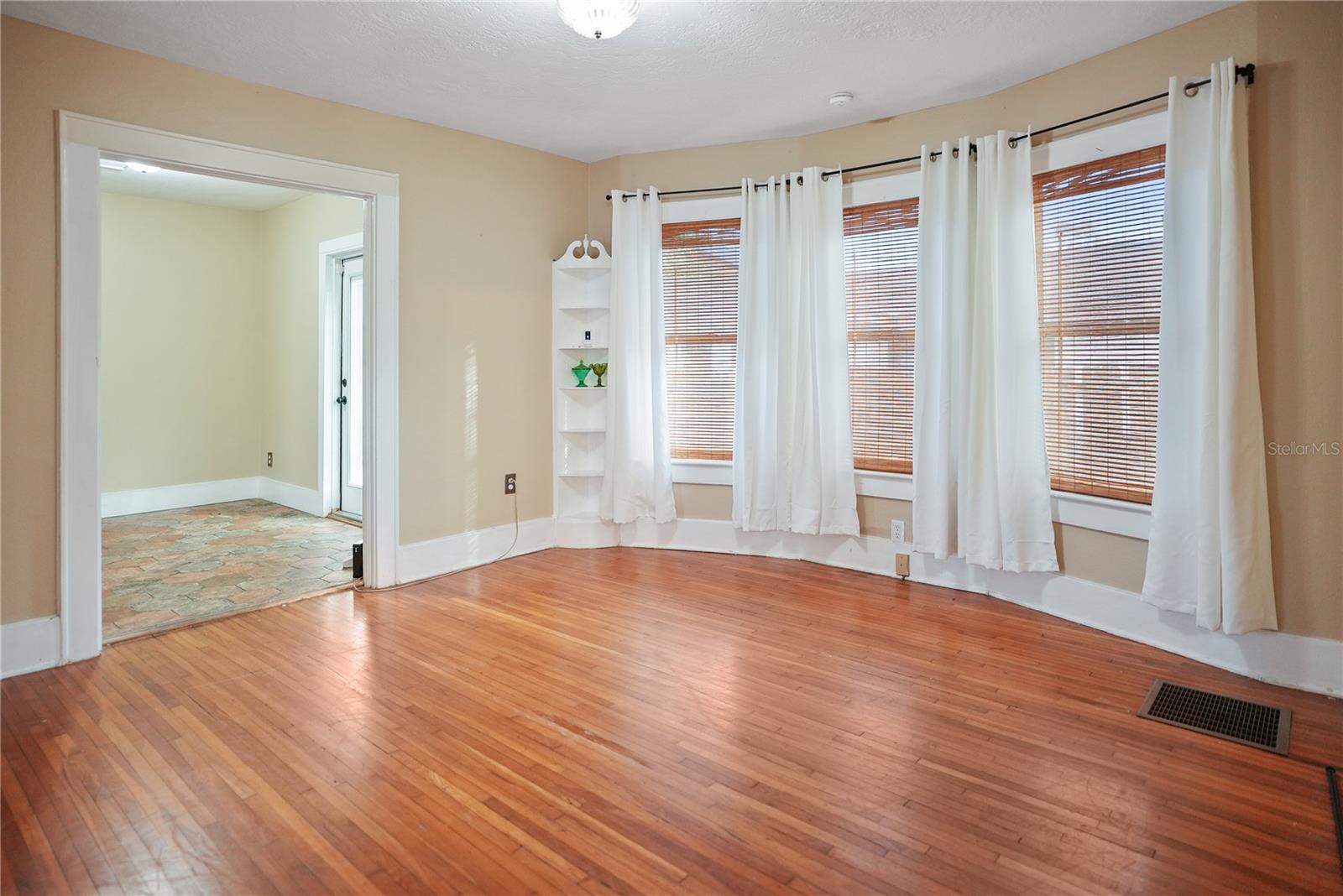 1013 MAGNOLIA DR, CLEARWATER, FL, 33756