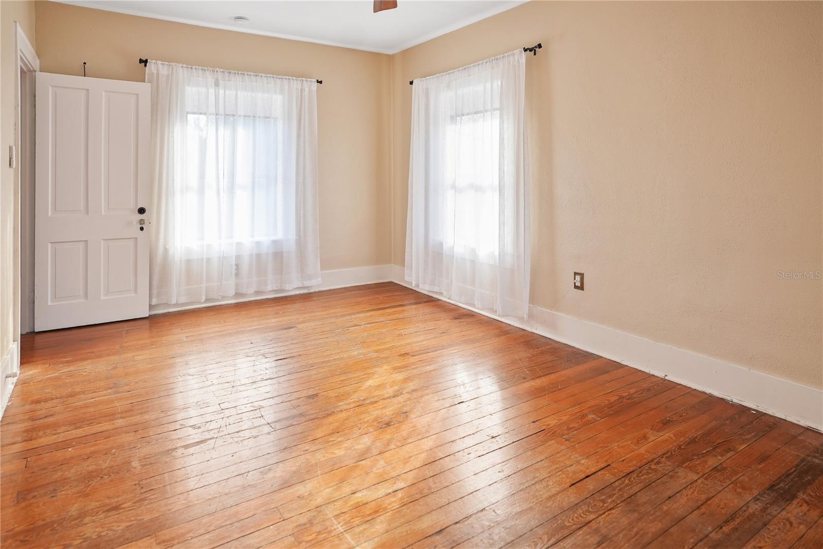 1013 MAGNOLIA DR, CLEARWATER, FL, 33756