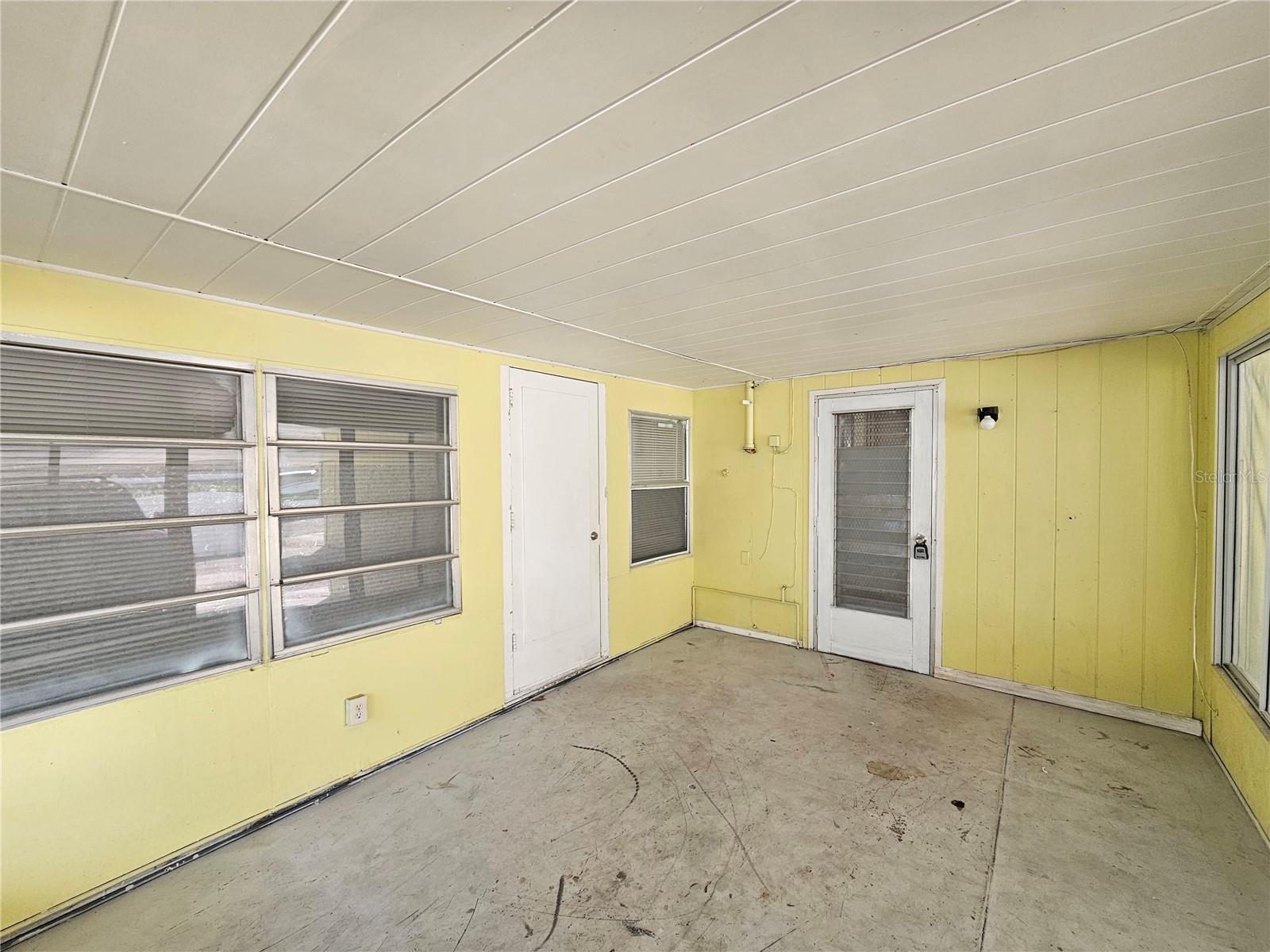 5706 DR MARTIN LUTHER KING JR ST N, ST PETERSBURG, FL, 33703
