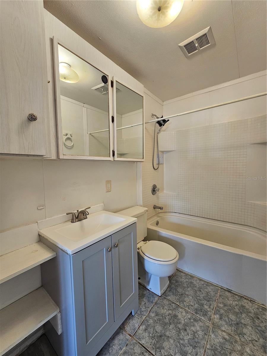 5706 DR MARTIN LUTHER KING JR ST N, ST PETERSBURG, FL, 33703