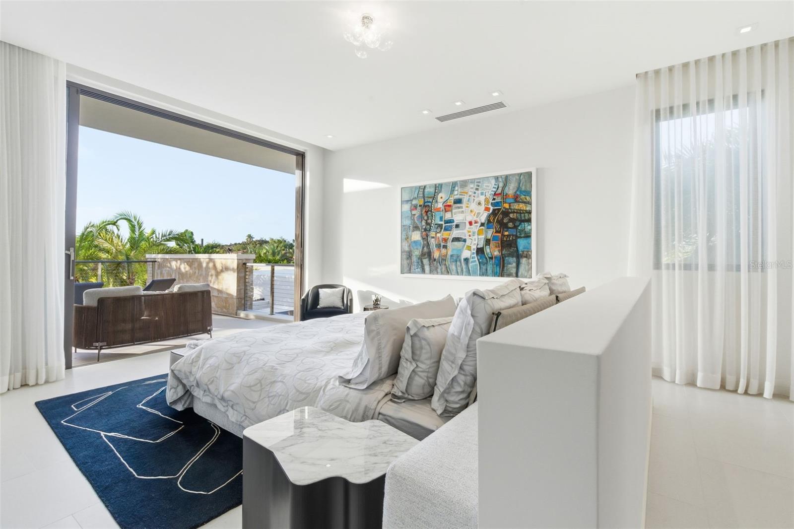 PR9118686 Property Photo