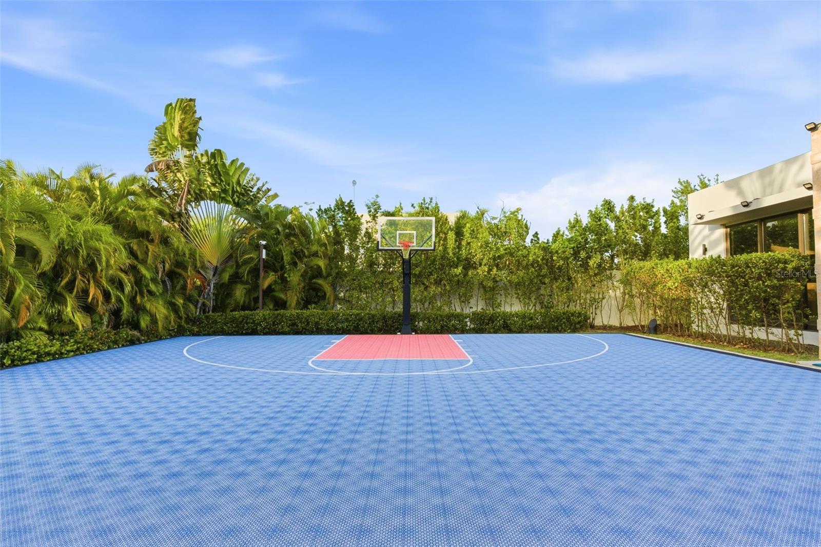 PR9118686 Property Photo