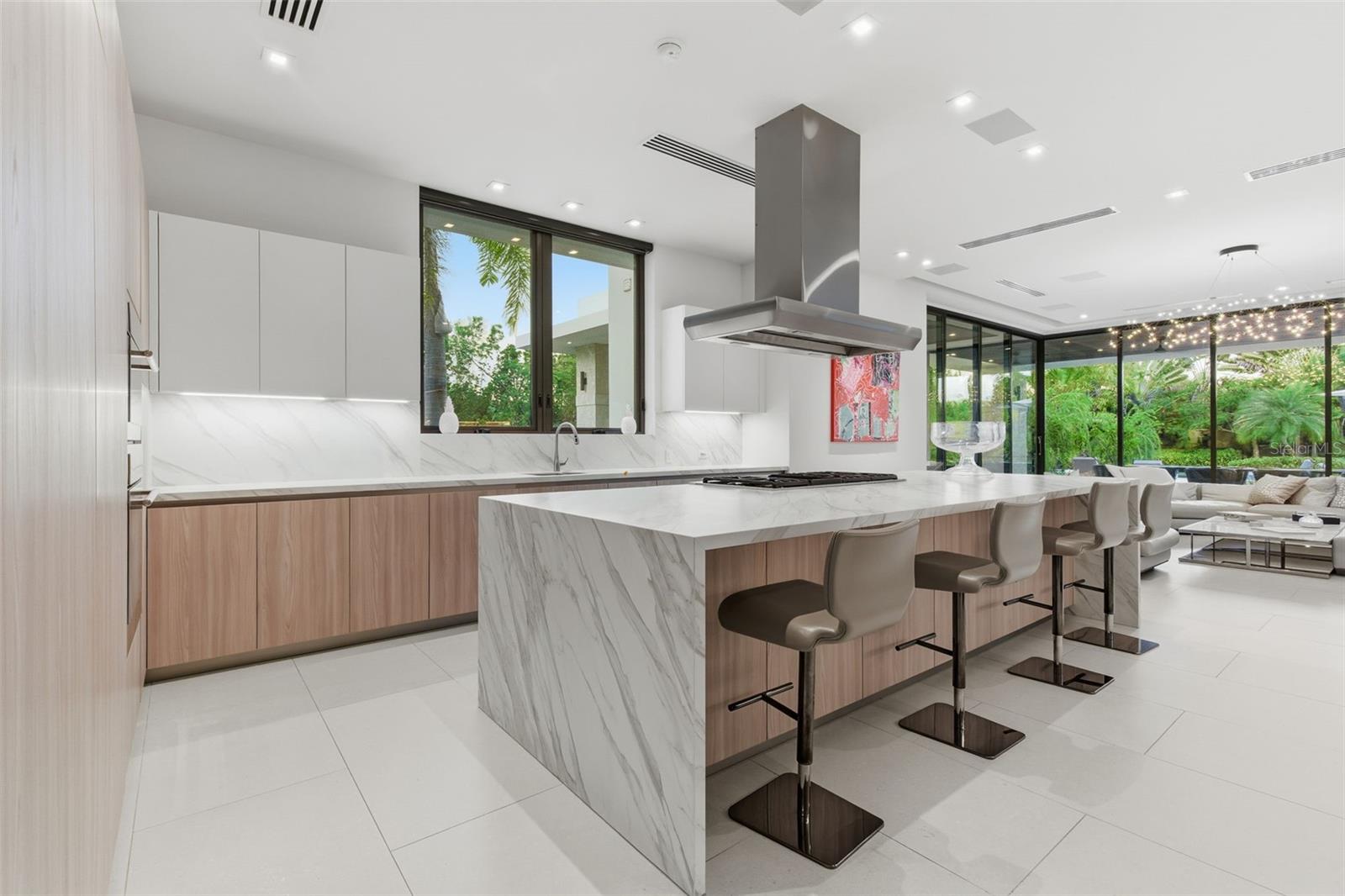 PR9118686 Property Photo