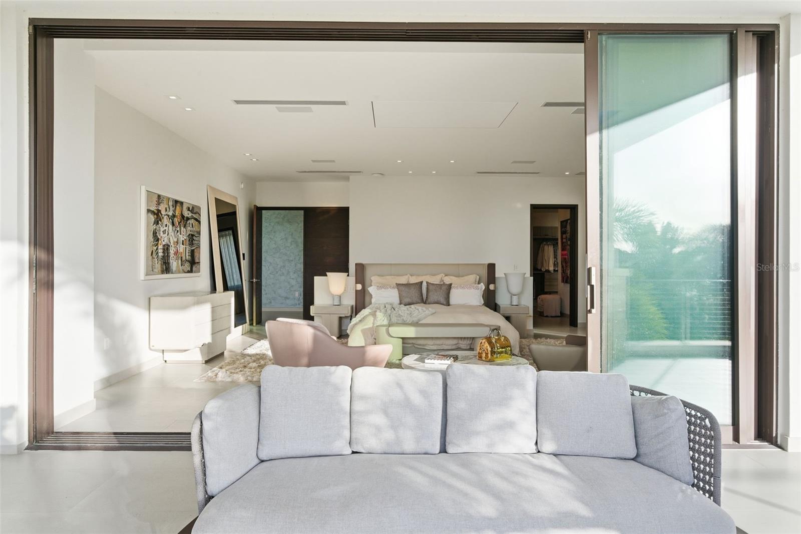 PR9118686 Property Photo