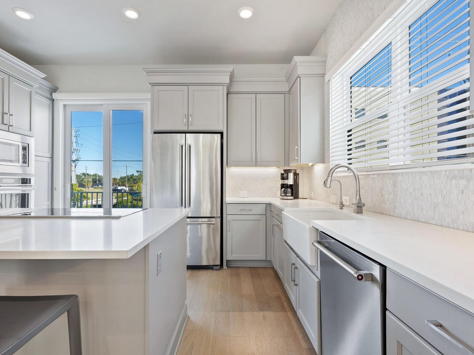 508 LAUREL PARK DR, SARASOTA, FL, 34236