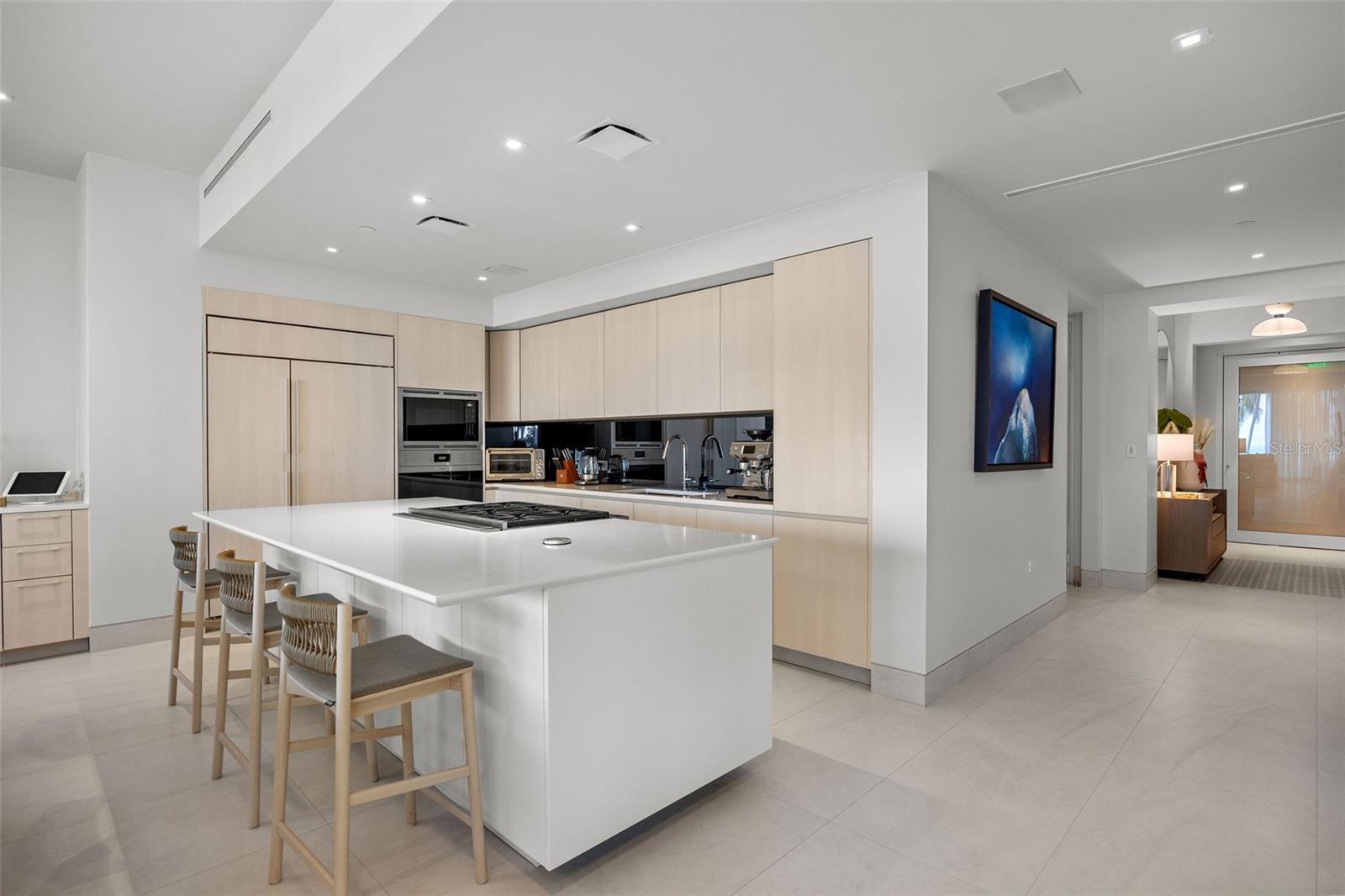 PR9118693 Property Photo