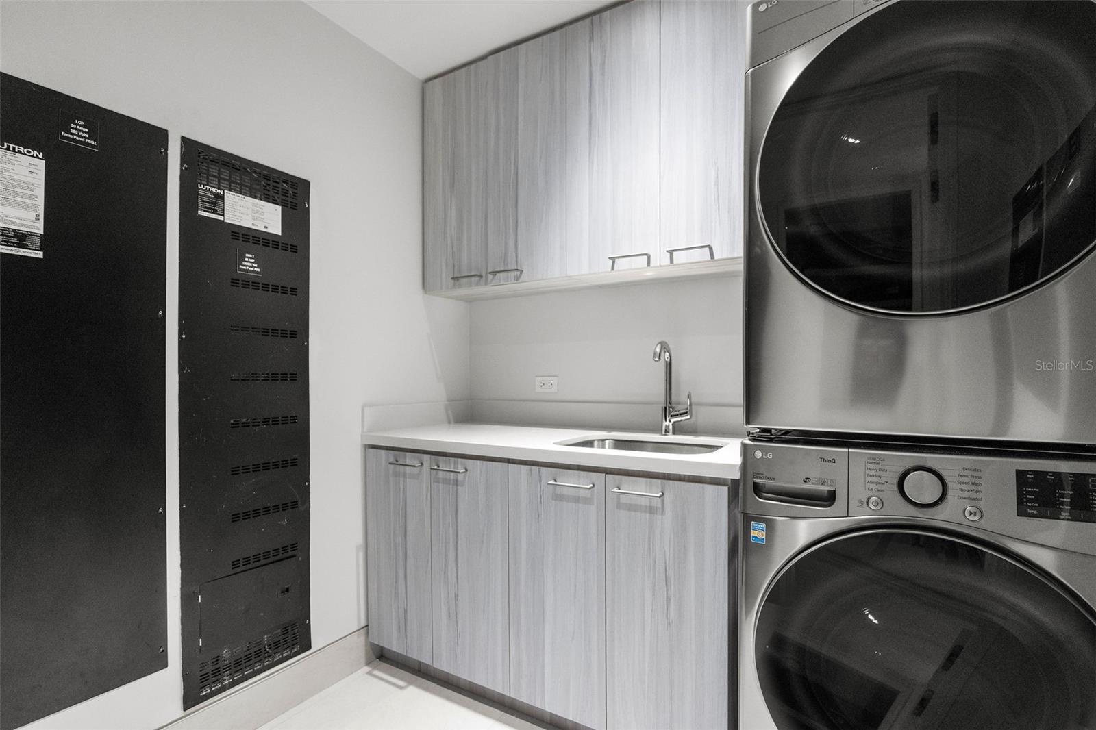 PR9118693 Property Photo