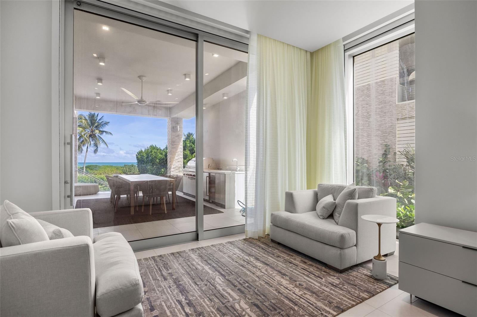 PR9118693 Property Photo