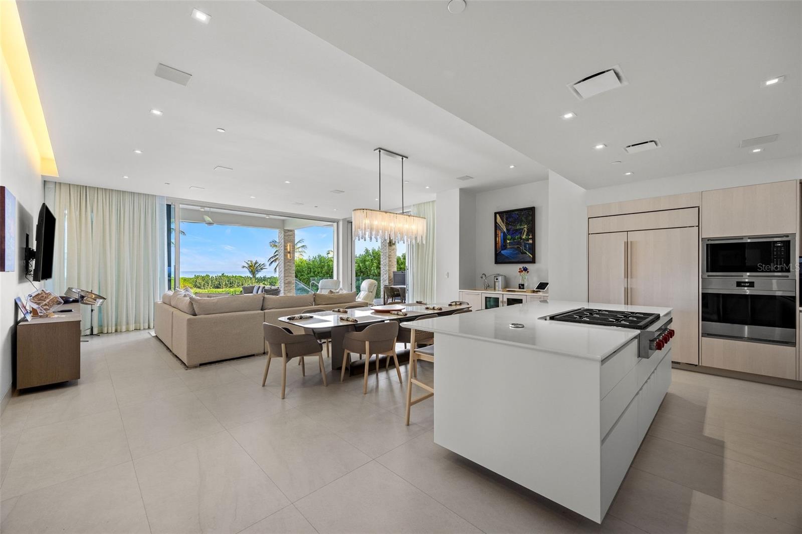 PR9118693 Property Photo