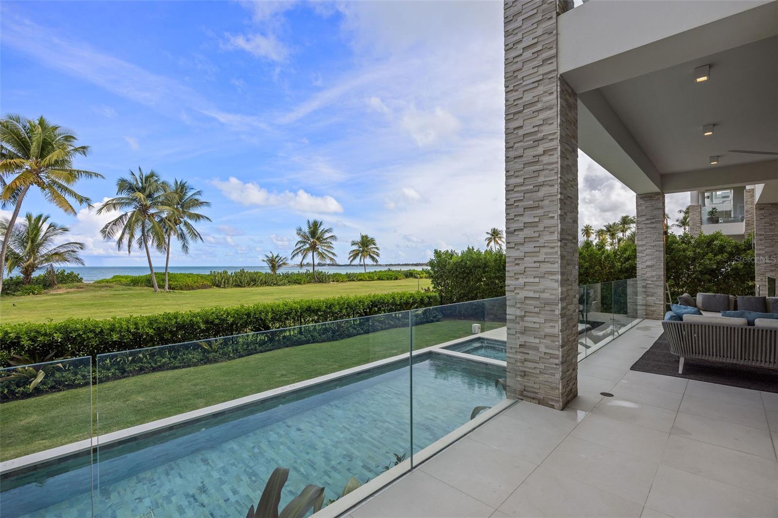 PR9118693 Property Photo