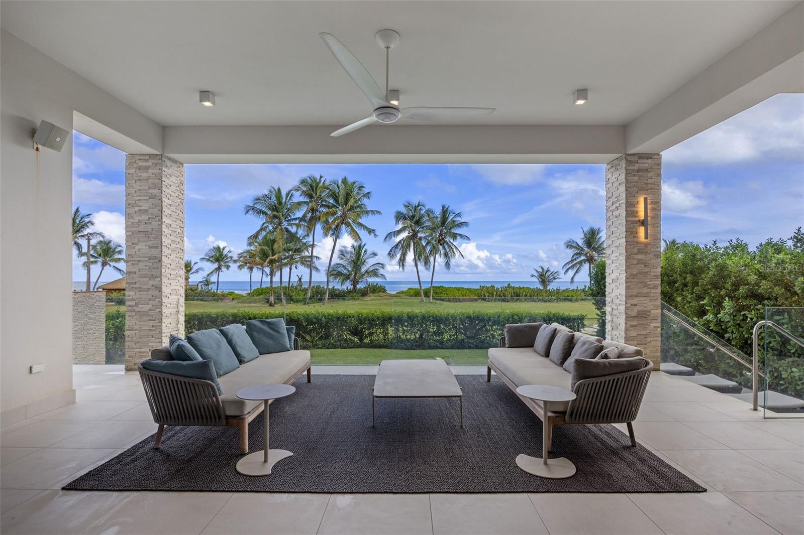 PR9118693 Property Photo