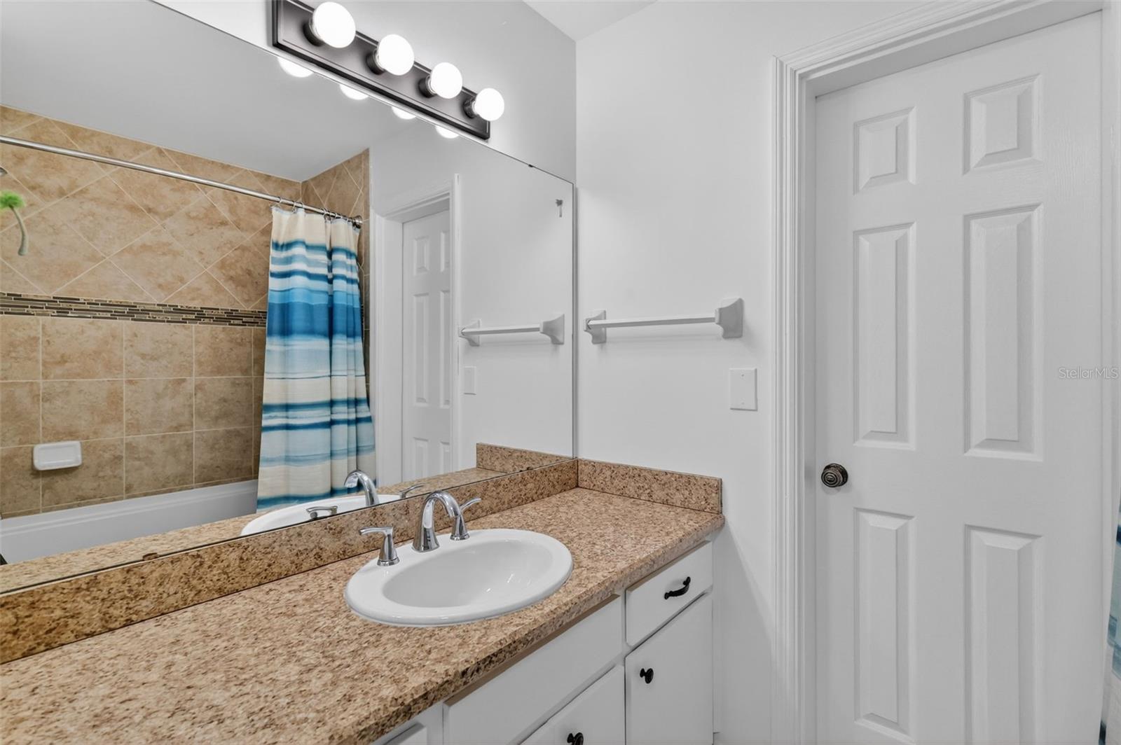 3450 LAUREL DR, MOUNT DORA, FL, 32757