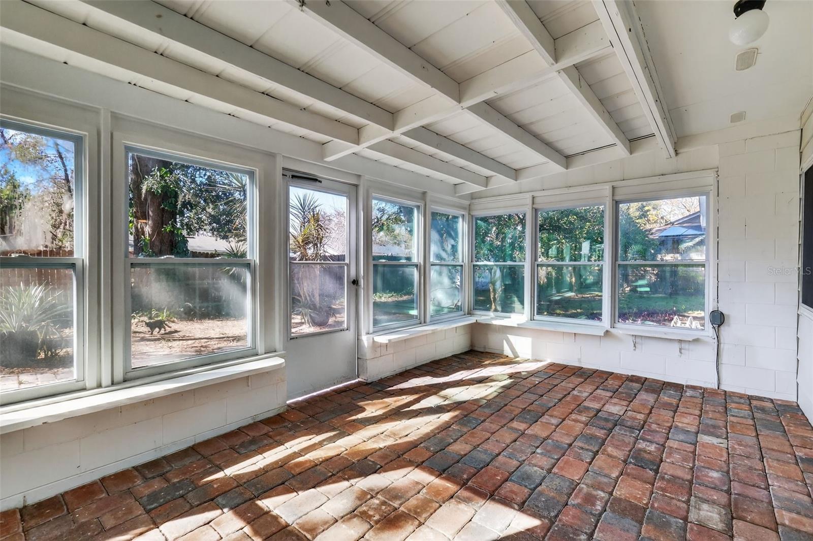 3450 LAUREL DR, MOUNT DORA, FL, 32757