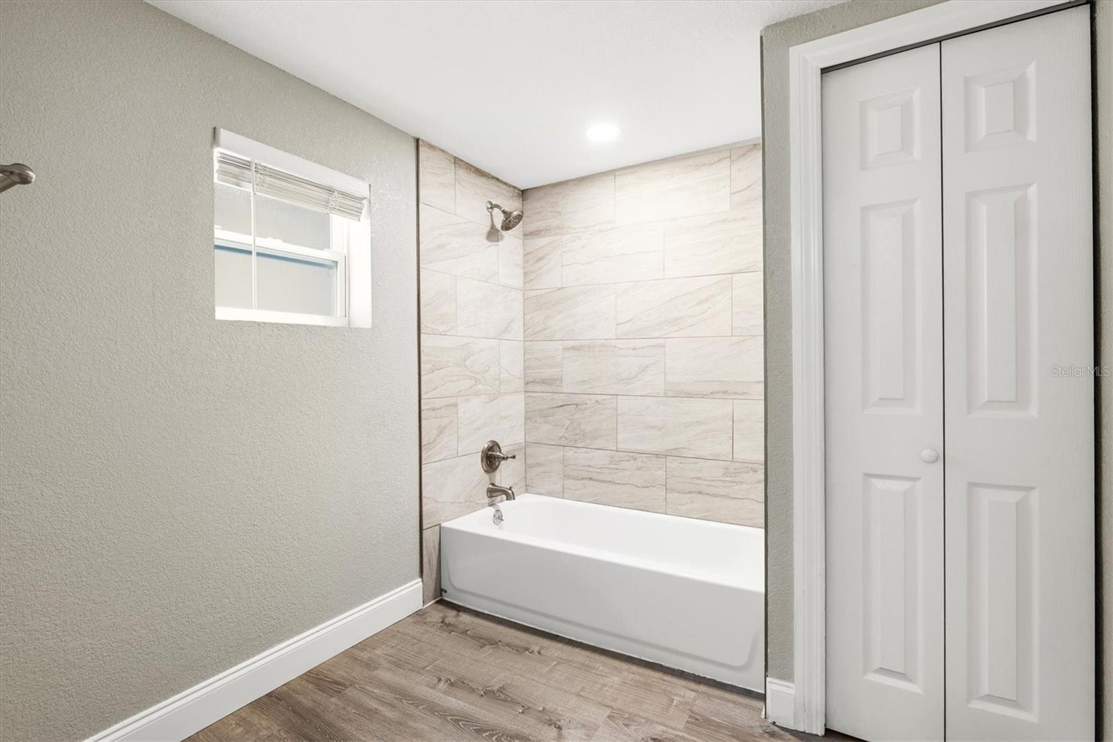 2586 TAMI SOLA ST, SARASOTA, FL, 34237