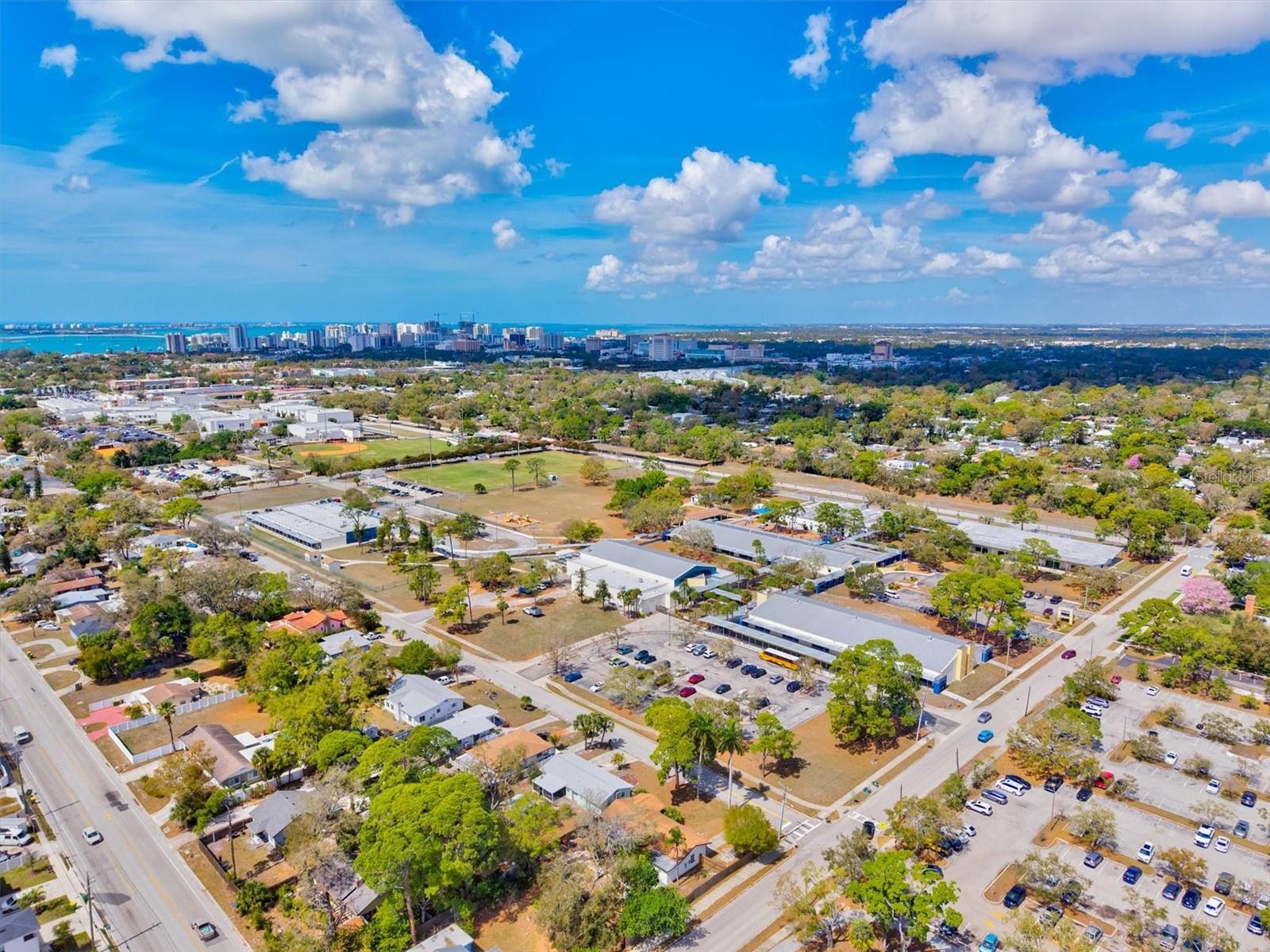 2586 TAMI SOLA ST, SARASOTA, FL, 34237