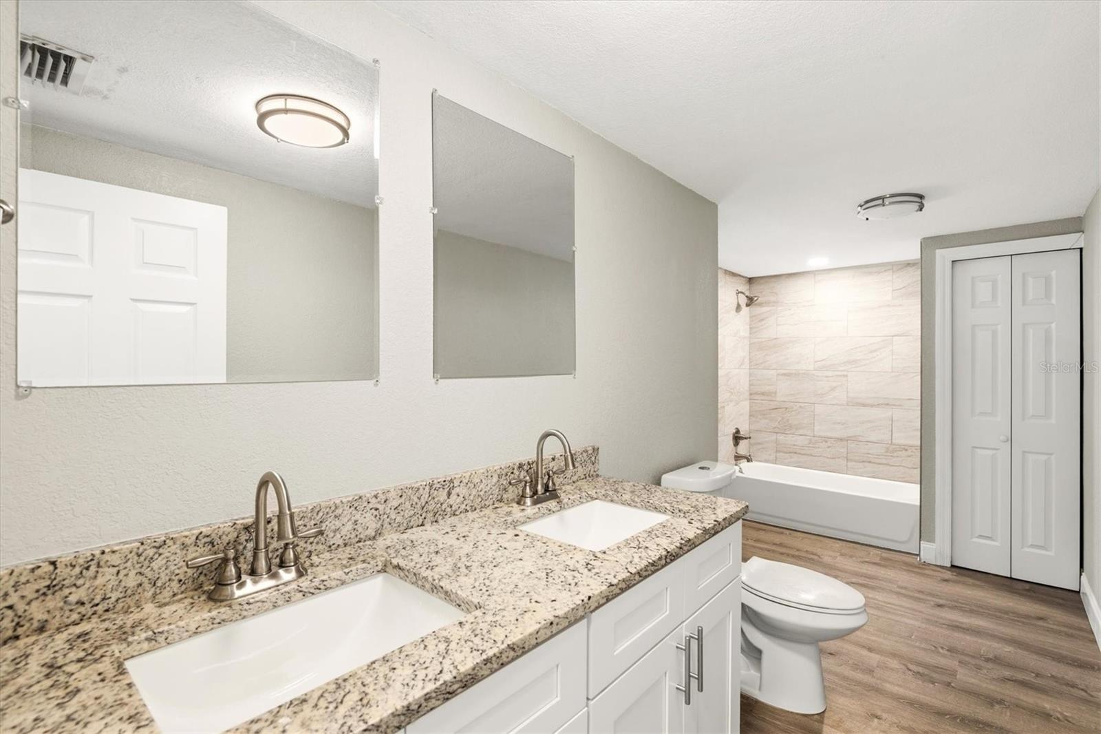 2586 TAMI SOLA ST, SARASOTA, FL, 34237