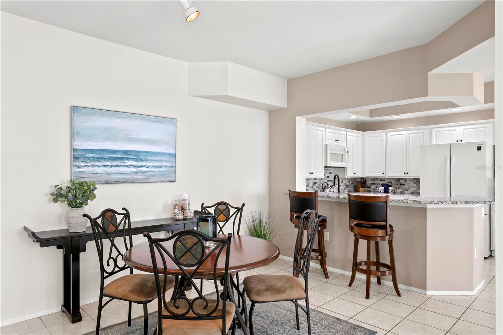 4717 DOLPHIN CAY LN S #203, ST PETERSBURG, FL, 33711