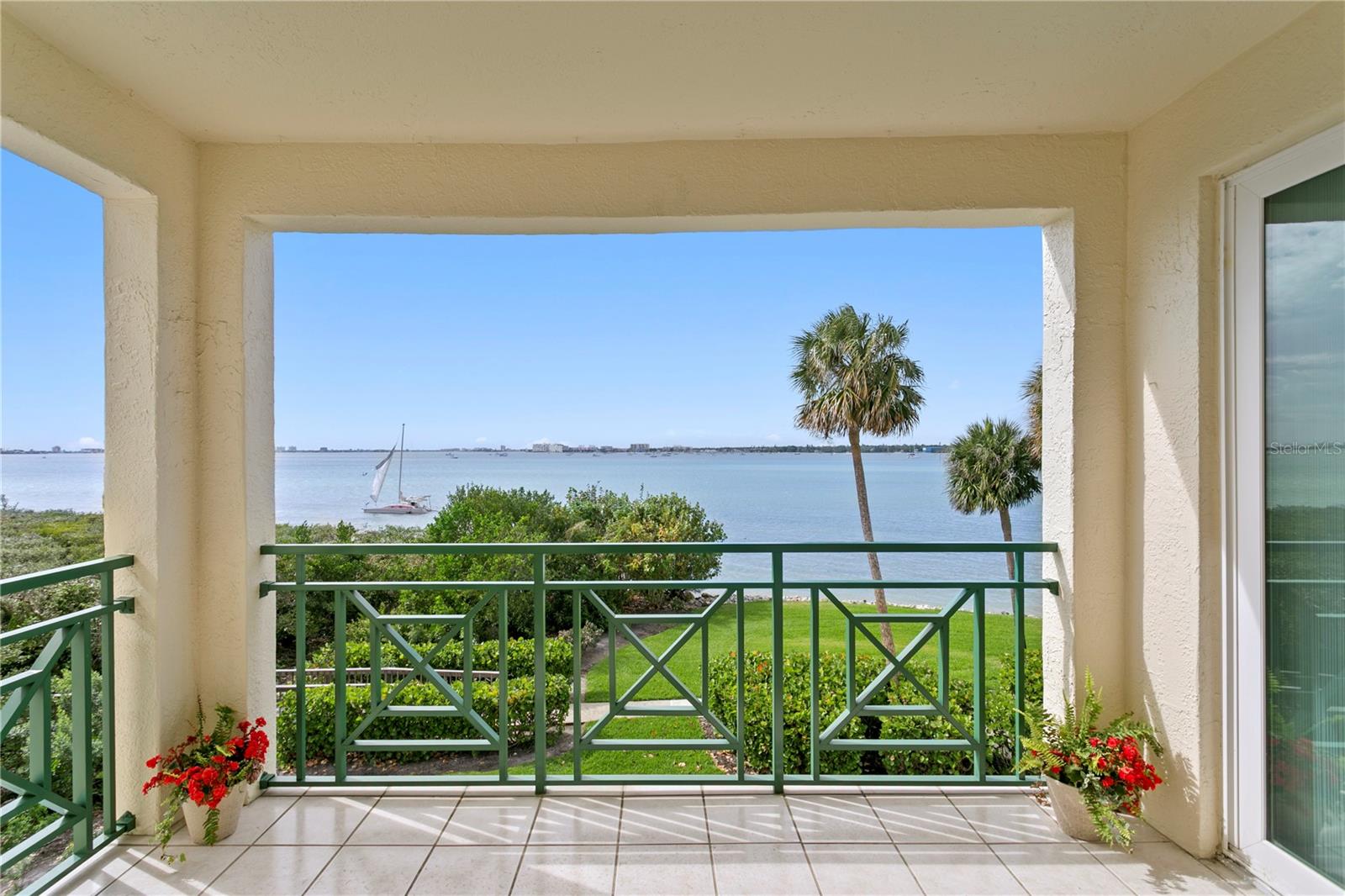4717 DOLPHIN CAY LN S #203, ST PETERSBURG, FL, 33711