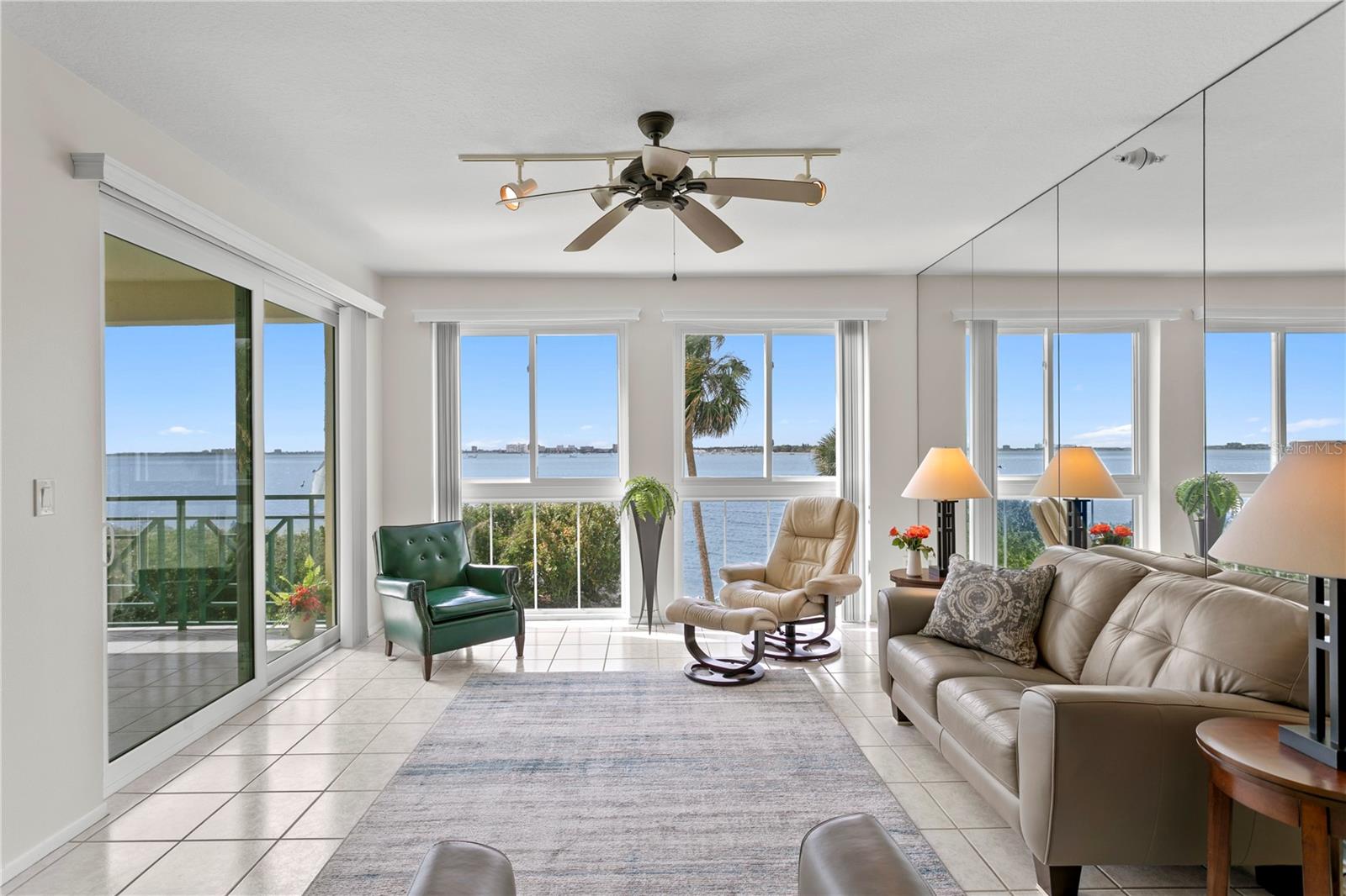 4717 DOLPHIN CAY LN S #203, ST PETERSBURG, FL, 33711
