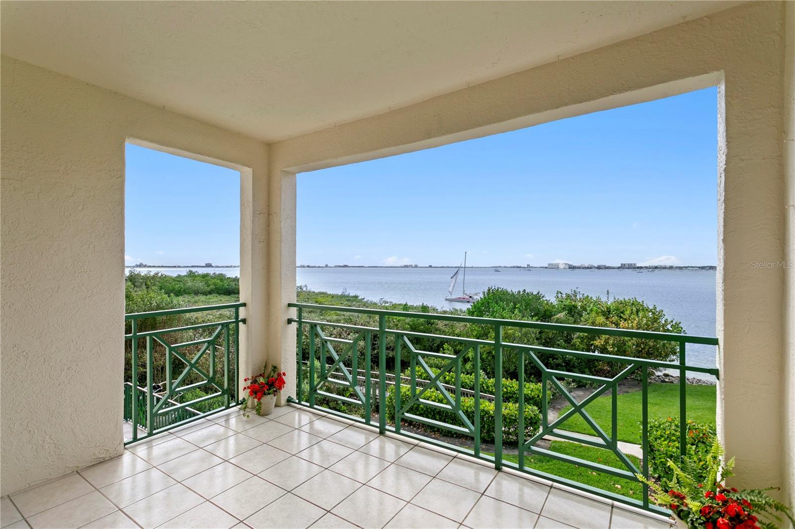 4717 DOLPHIN CAY LN S #203, ST PETERSBURG, FL, 33711
