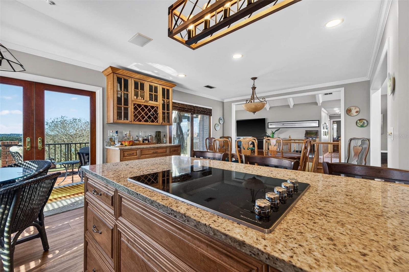 TB8466998 Property Photo