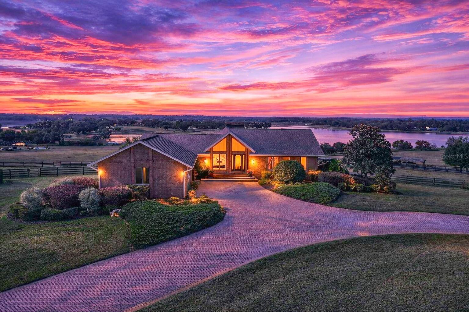 TB8466998 Property Photo