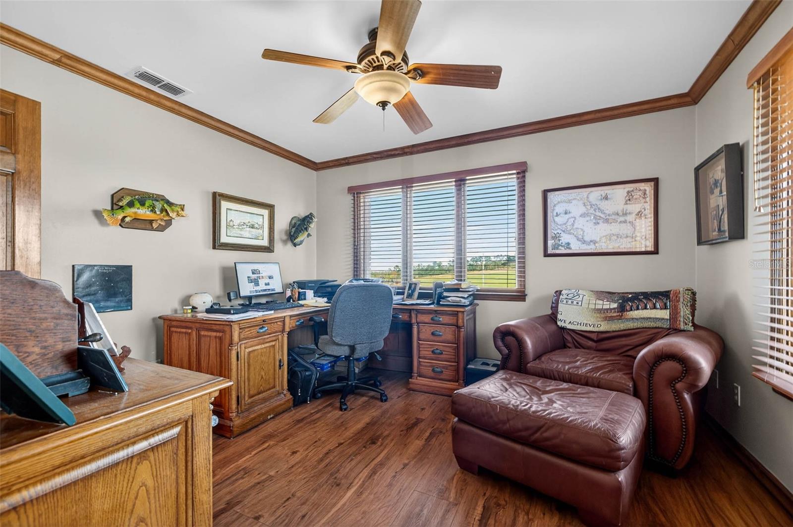 TB8466998 Property Photo