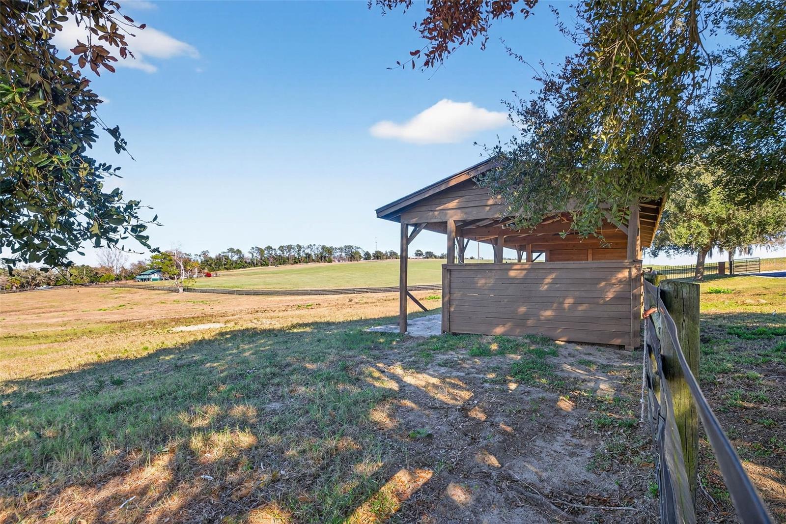 TB8466998 Property Photo