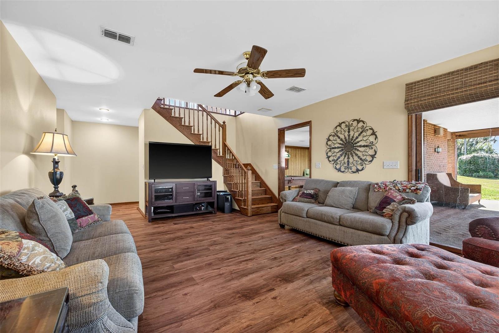 TB8466998 Property Photo