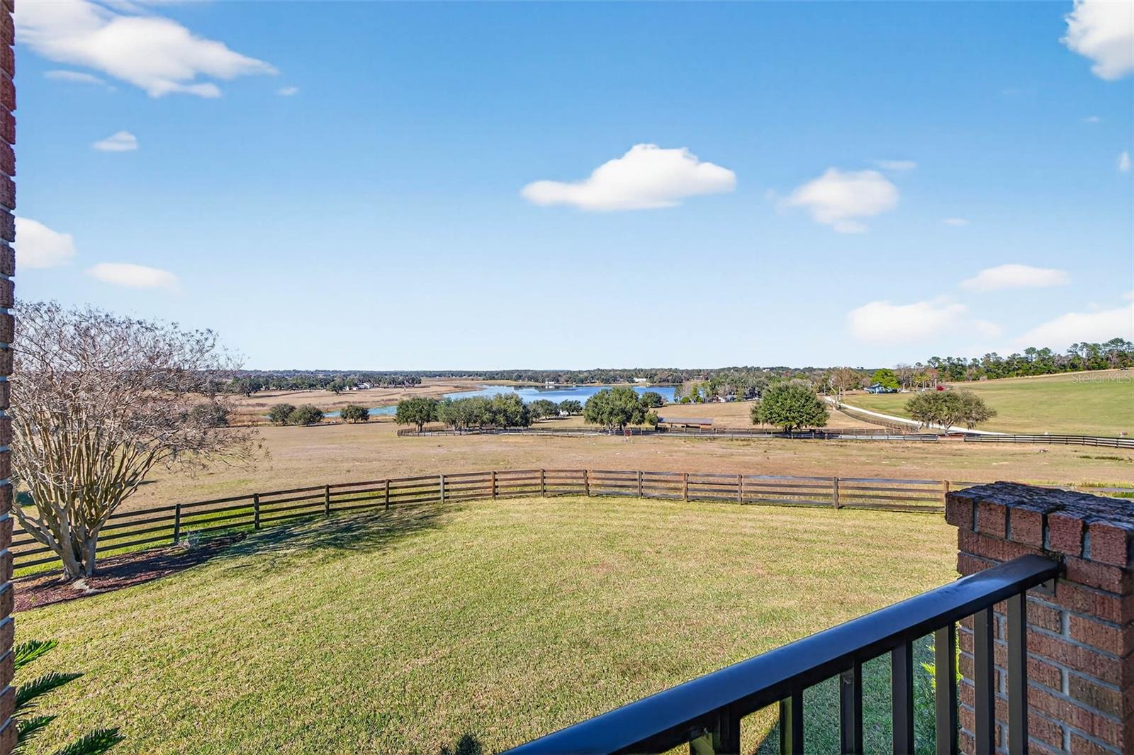 TB8466998 Property Photo