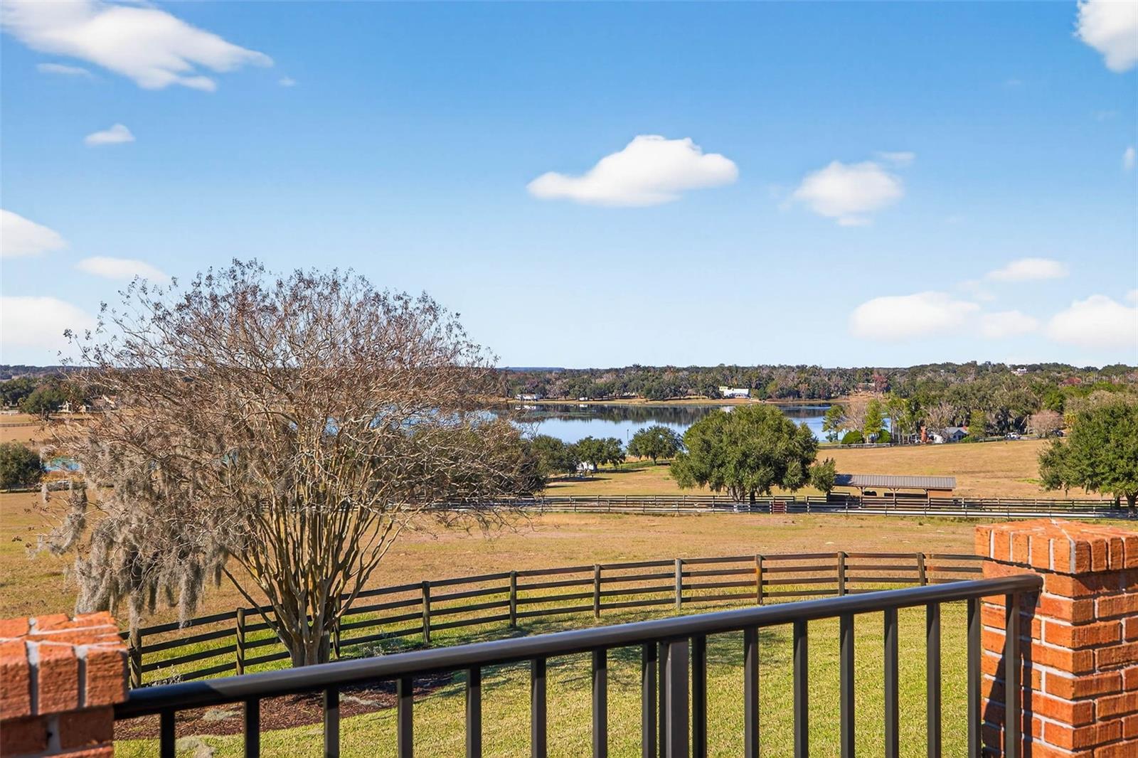 TB8466998 Property Photo