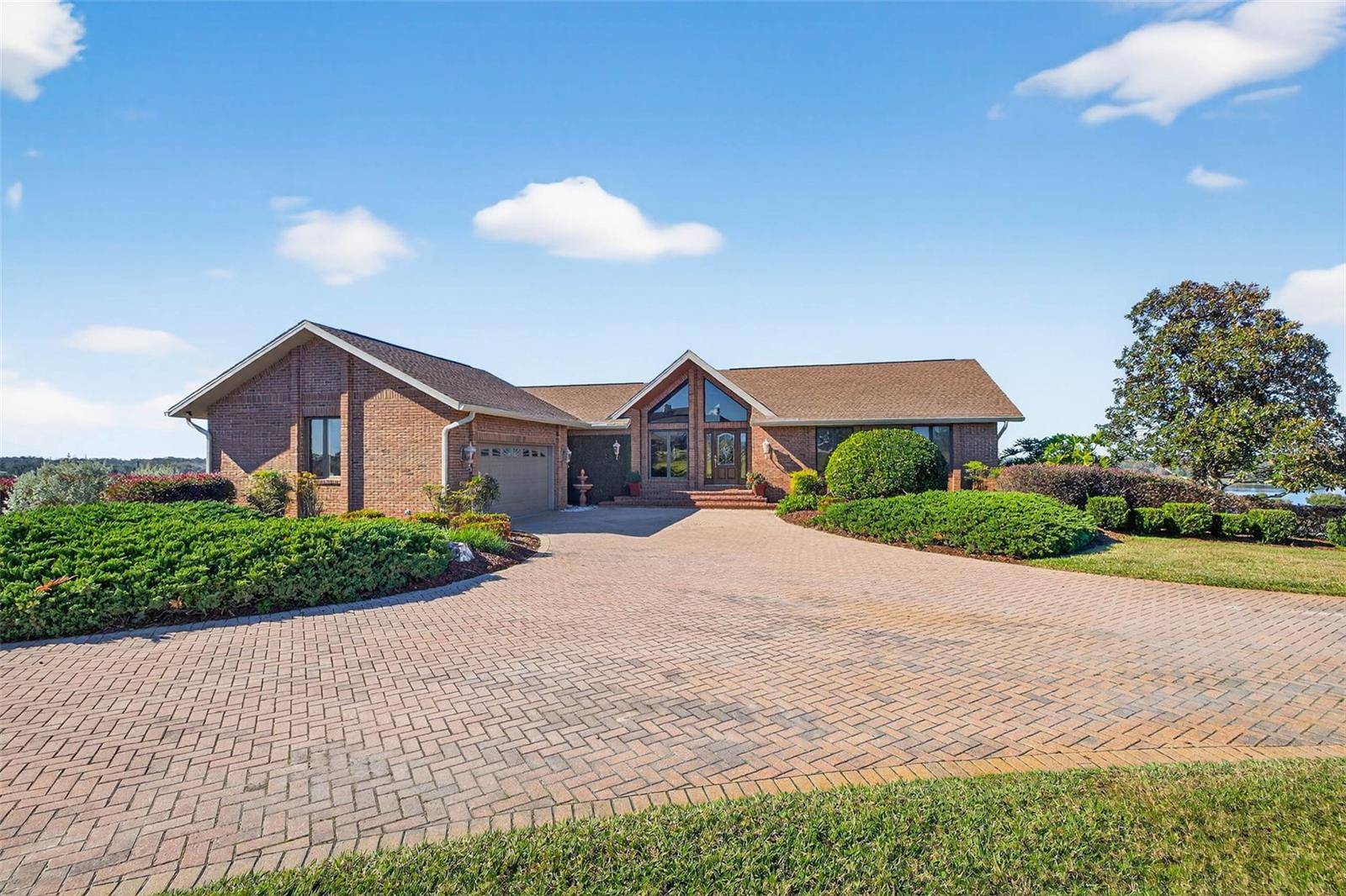 TB8466998 Property Photo