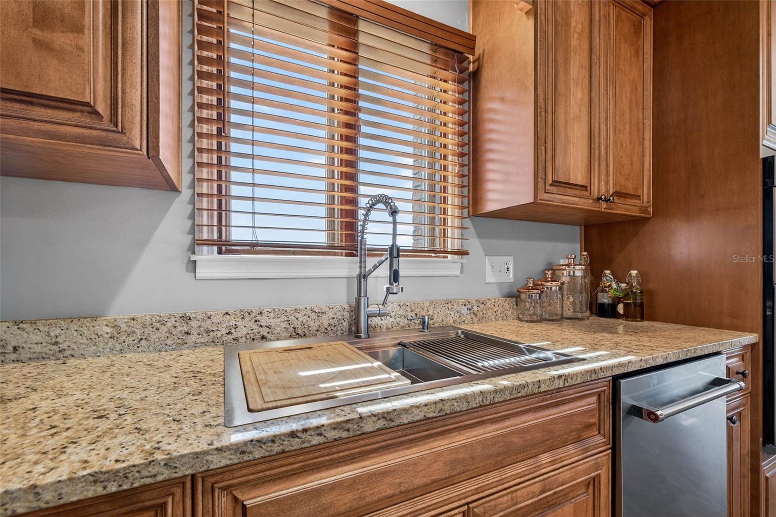 TB8466998 Property Photo